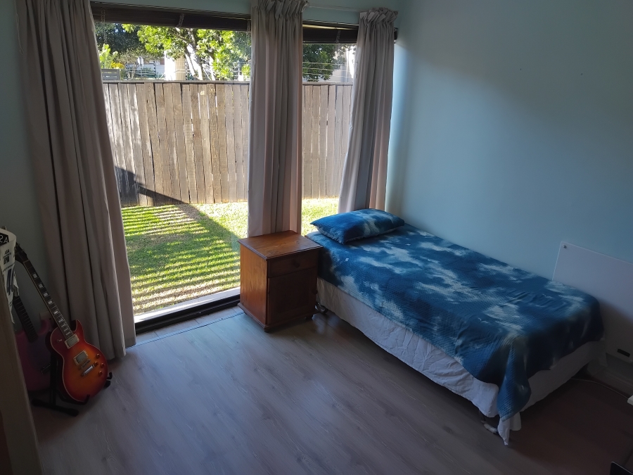 4 Bedroom Property for Sale in Wavecrest Eastern Cape